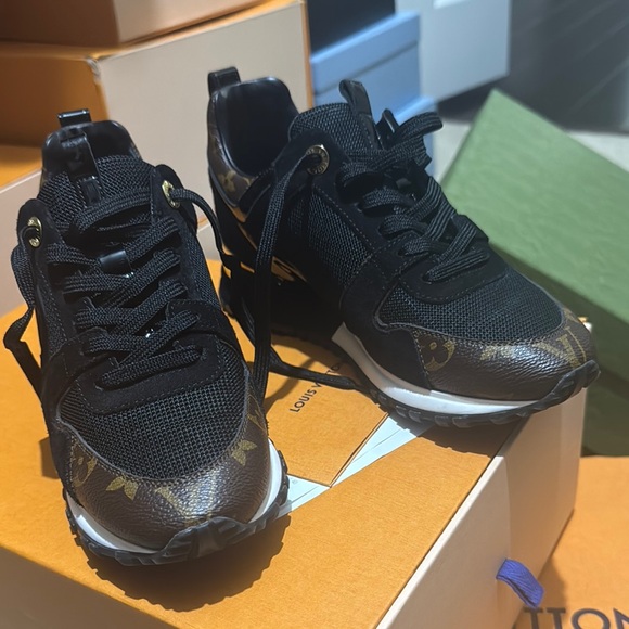 Louis Vuitton Black and Brown Sneakers - Picture 2 of 7